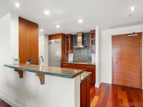 700 W E St 2802, San Diego CA 92101