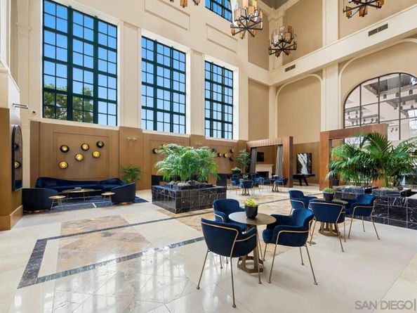 700 W E St 2802, San Diego CA 92101