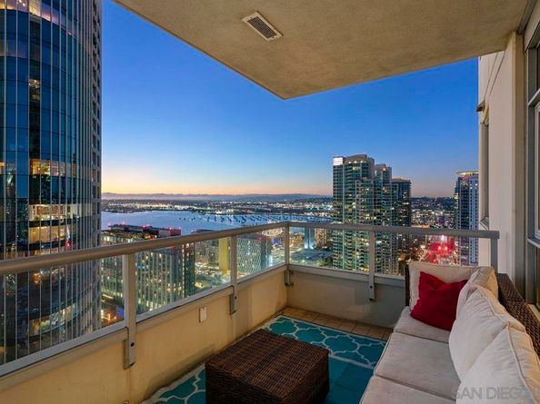 700 W E St 2802, San Diego CA 92101