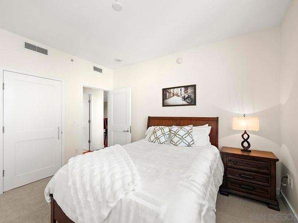 700 W E St 2802, San Diego CA 92101