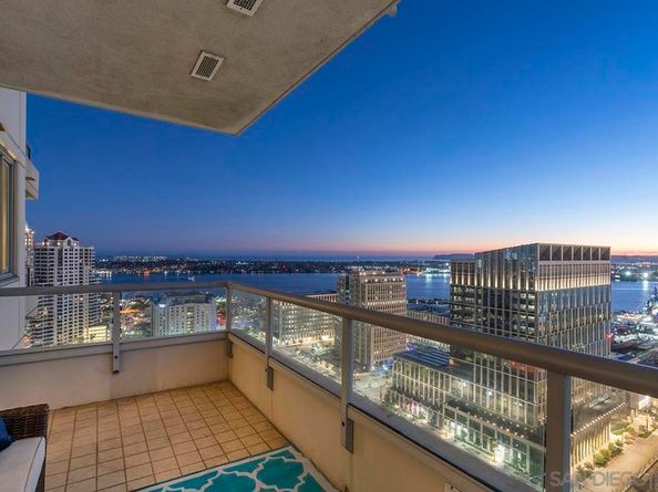 700 W E St 2802, San Diego CA 92101