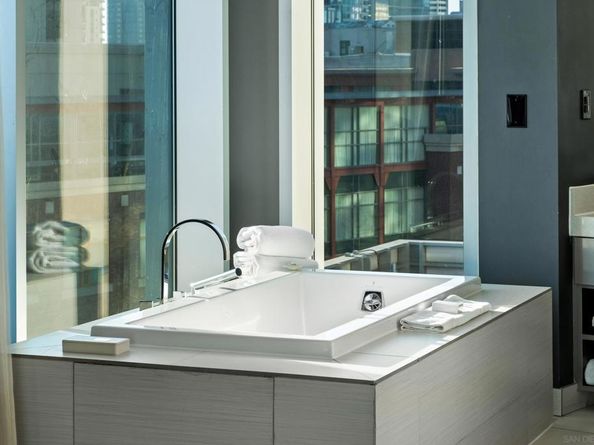 207 5th Ave 702, San Diego CA 92101