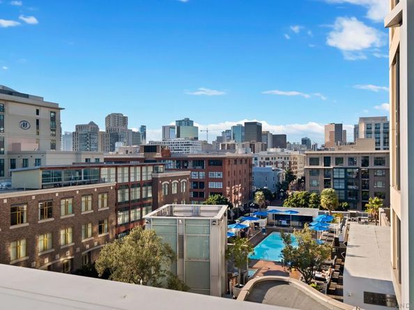 207 5th Ave 702, San Diego CA 92101