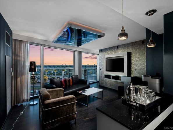 207 5th Ave 702, San Diego CA 92101