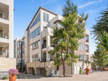 8353 Distinctive Dr