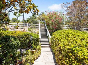 785 Mason Cir, Vista CA 92084