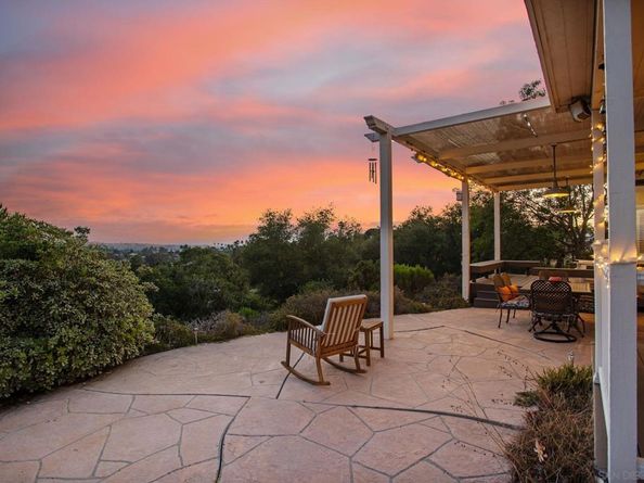 785 Mason Cir, Vista CA 92084