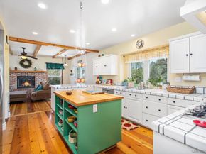 785 Mason Cir, Vista CA 92084