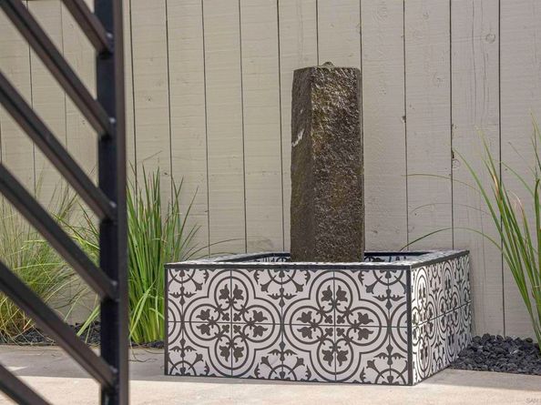 1152 54 Pacific Beach Dr, San Diego CA 92109