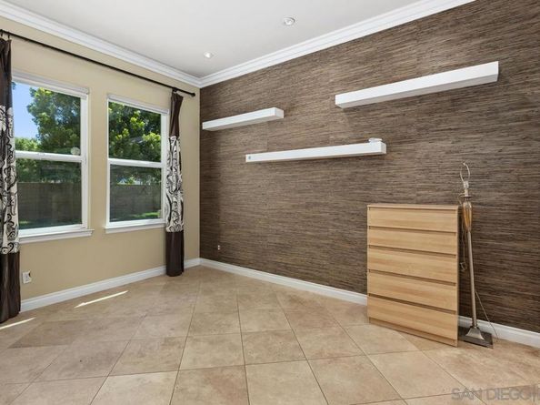 1833 Corte Galeana, Chula Vista CA 91914