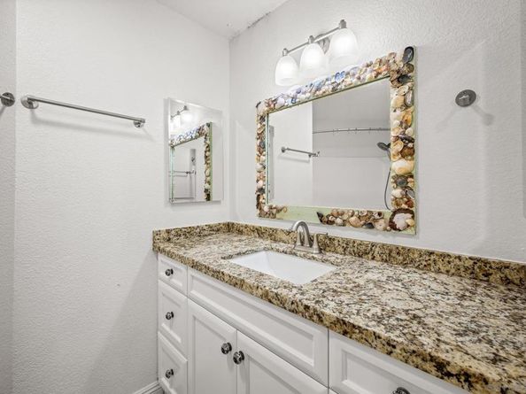7283 Camino Degrazia Unit 11 11, San Diego CA 92111