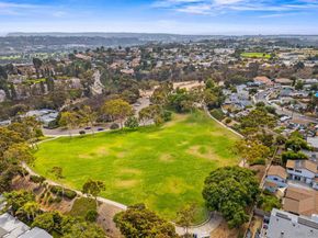 7283 Camino Degrazia Unit 11 11, San Diego CA 92111
