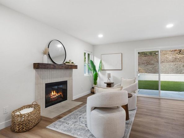 4350 Point Reyes Ct, Carlsbad CA 92010