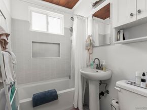 5036 W Point Loma Blvd, San Diego CA 92107