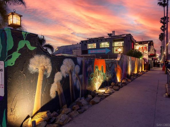 5036 W Point Loma Blvd, San Diego CA 92107