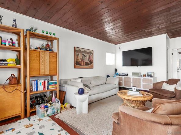 5036 W Point Loma Blvd, San Diego CA 92107