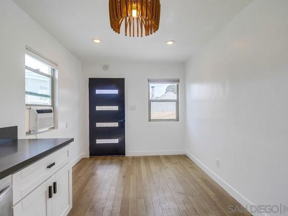 2567 69 L Street, San Diego CA 92102