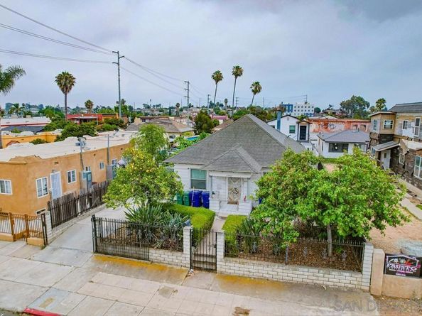 2567 69 L Street, San Diego CA 92102