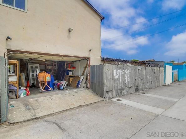 2567 69 L Street, San Diego CA 92102