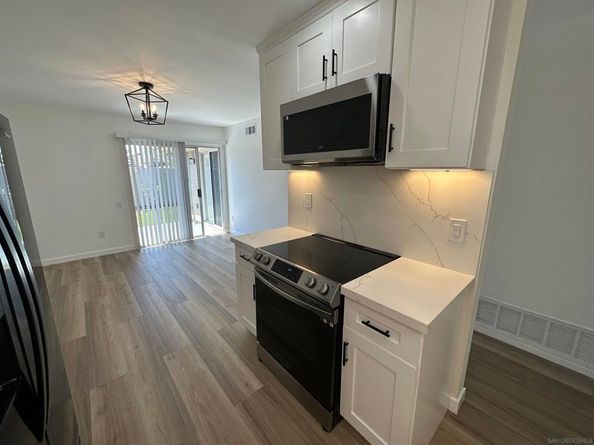 213 Festival Dr., Oceanside CA 92057
