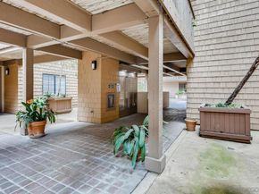 8840 Villa La Jolla Dr 304, La Jolla CA 92037