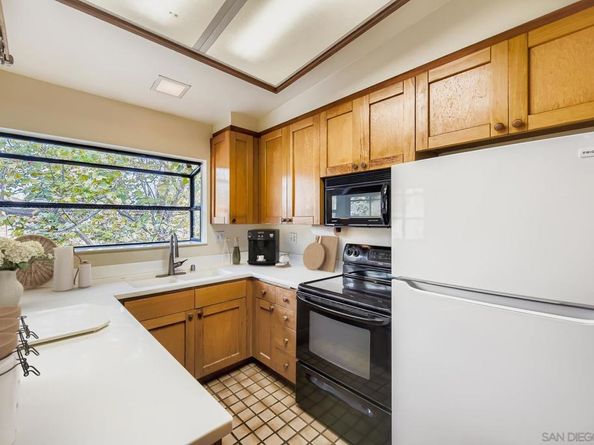 8840 Villa La Jolla Dr 304, La Jolla CA 92037