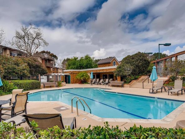 8840 Villa La Jolla Dr 304, La Jolla CA 92037