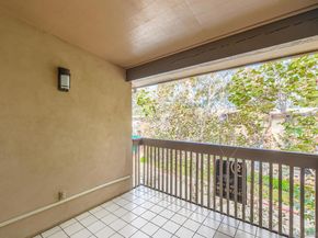 8840 Villa La Jolla Dr 304, La Jolla CA 92037