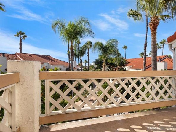 9342 Twin Trails Drive 303, San Diego CA 92129