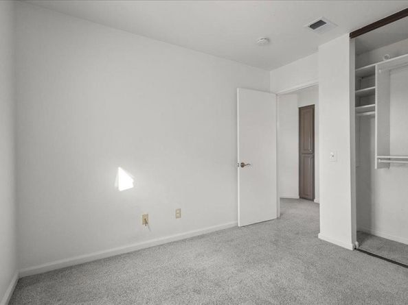 9342 Twin Trails Drive 303, San Diego CA 92129