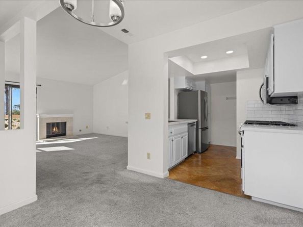 9342 Twin Trails Drive 303, San Diego CA 92129