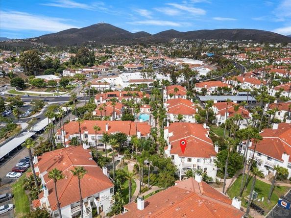 9342 Twin Trails Drive 303, San Diego CA 92129