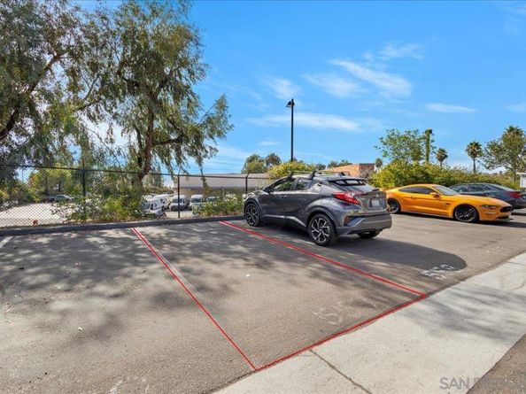 9342 Twin Trails Drive 303, San Diego CA 92129