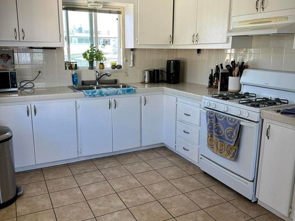 1026 S Pacific St, Oceanside CA 92054