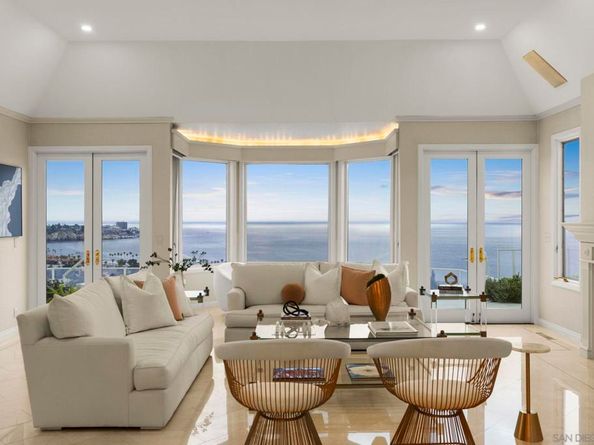 8430 Whale Watch Way, La Jolla CA 92037