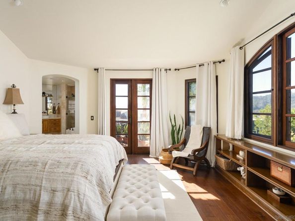 2563 Via Pisa, Del Mar CA 92014