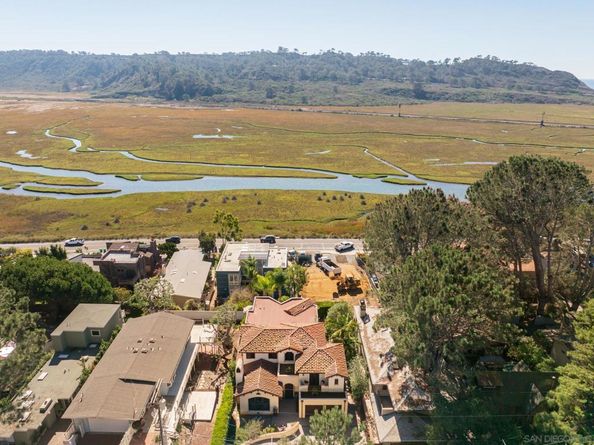 2563 Via Pisa, Del Mar CA 92014