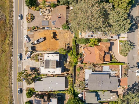 2563 Via Pisa, Del Mar CA 92014