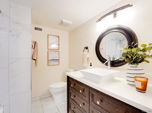 7115 Manzanita St, Carlsbad CA 92011