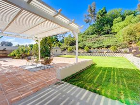 7115 Manzanita St, Carlsbad CA 92011