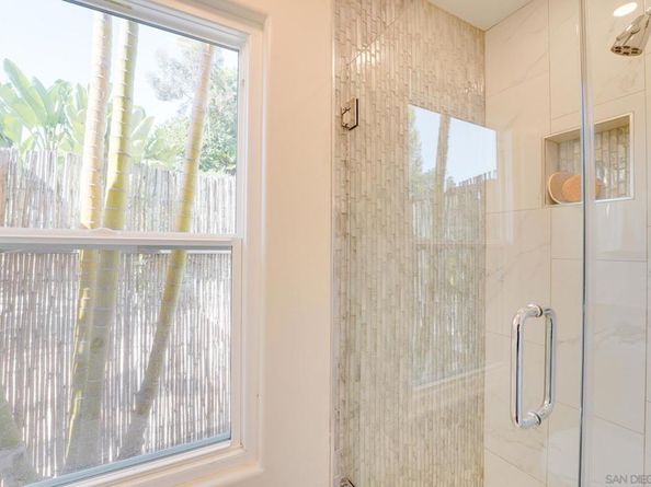 7115 Manzanita St, Carlsbad CA 92011