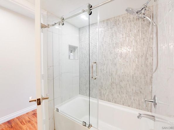 7115 Manzanita St, Carlsbad CA 92011