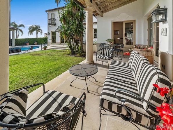 6692 La Jolla Scenic Dr S, La Jolla CA 92037