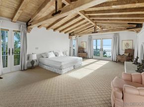 6692 La Jolla Scenic Dr S, La Jolla CA 92037