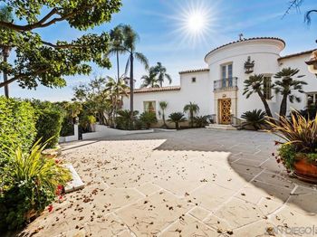 6692 La Jolla Scenic Dr S