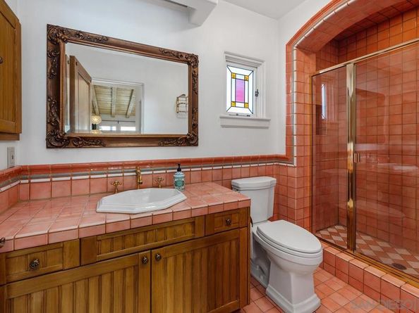 6692 La Jolla Scenic Dr S, La Jolla CA 92037