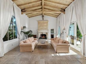 6692 La Jolla Scenic Dr S, La Jolla CA 92037