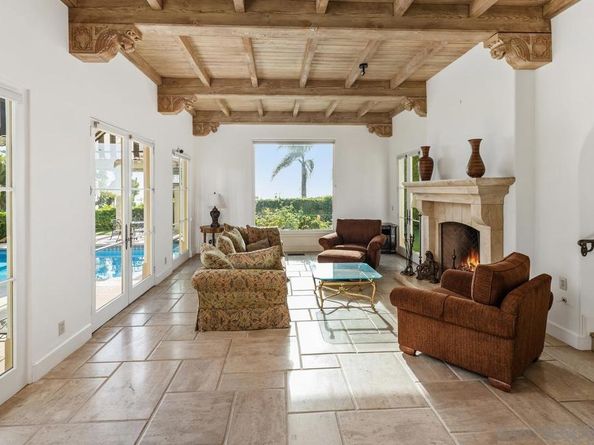 6692 La Jolla Scenic Dr S, La Jolla CA 92037