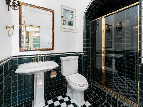 6692 La Jolla Scenic Dr S, La Jolla CA 92037