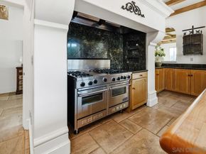 6692 La Jolla Scenic Dr S, La Jolla CA 92037